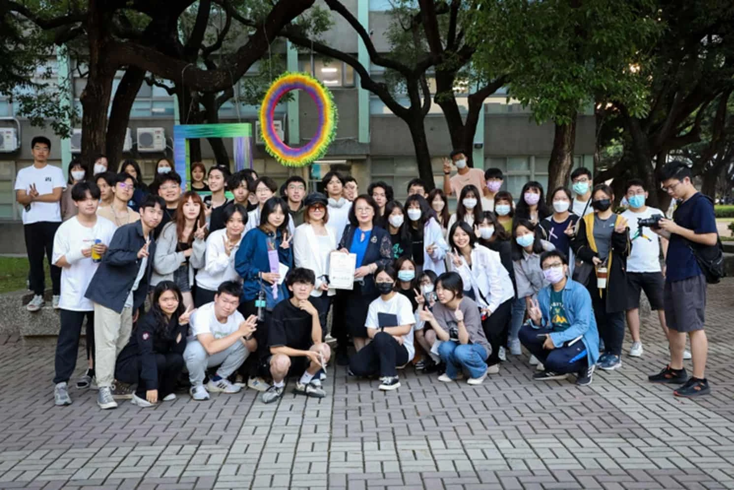啟發創意的藝術饗宴！  「創.藝.術」展覽揭開序幕，校園迎來許多視覺驚喜！